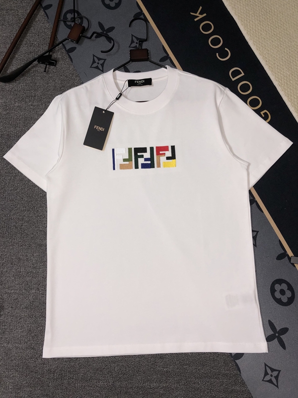 ブランドTシャツ正面デザイン